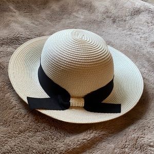 Boutique hat